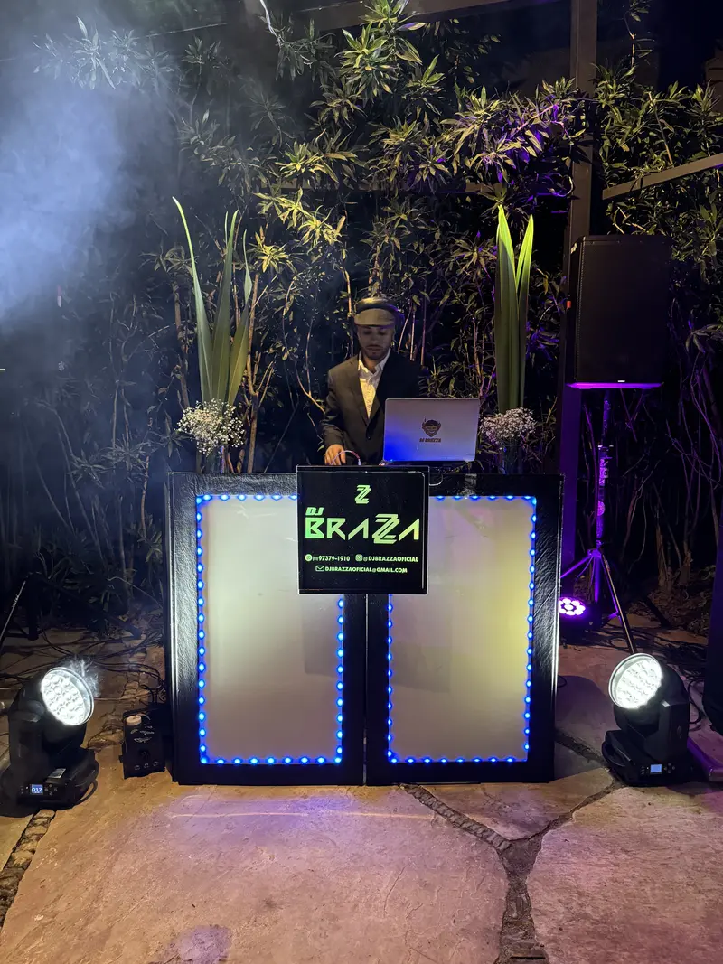 DJ Brazza em evento corporativo