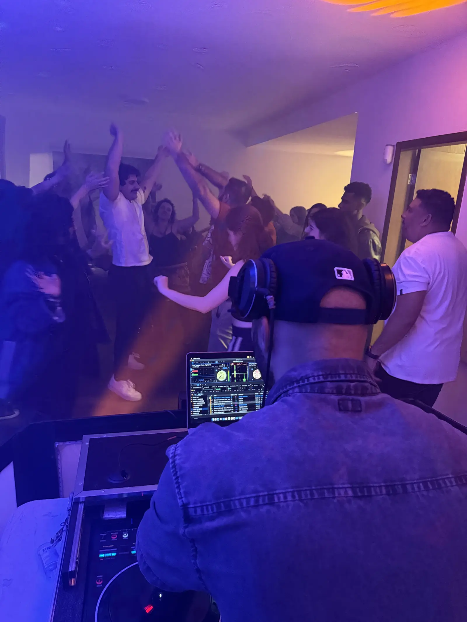 DJ Brazza em festa de 15 anos